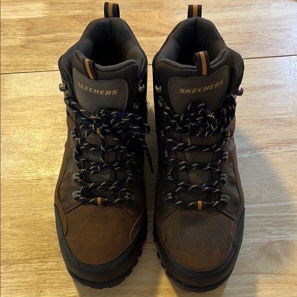 Skechers Brown and Black Outdoor Boots with Ankle Support.  Waterproof, orthotic - Picture 1 of 8